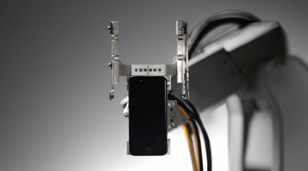  MacBook Neo背后的材料革命：苹果如何用再生铝重塑笔记本电脑制造逻辑 IT技术 MacBook Neo背后的材料革命：苹果如何用再生铝重塑笔记本电脑制造逻辑 IT技术