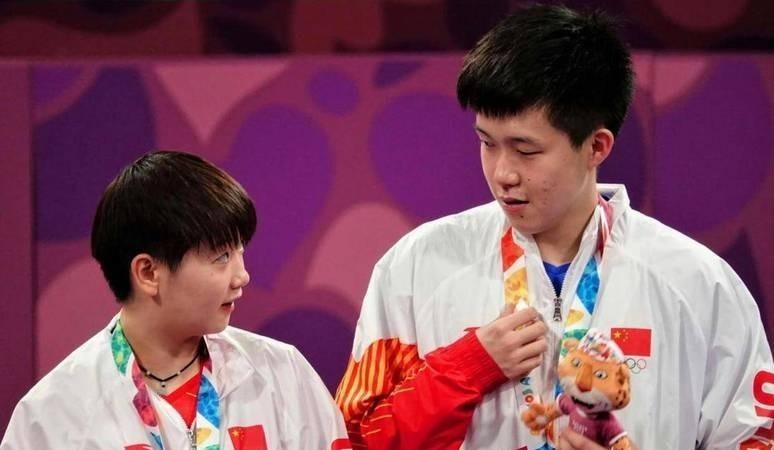  【技术解码】澳门世界杯暴露国乒深层战术困局：四大老将退出背后的技术迭代逻辑 体育新闻 【技术解码】澳门世界杯暴露国乒深层战术困局：四大老将退出背后的技术迭代逻辑 体育新闻